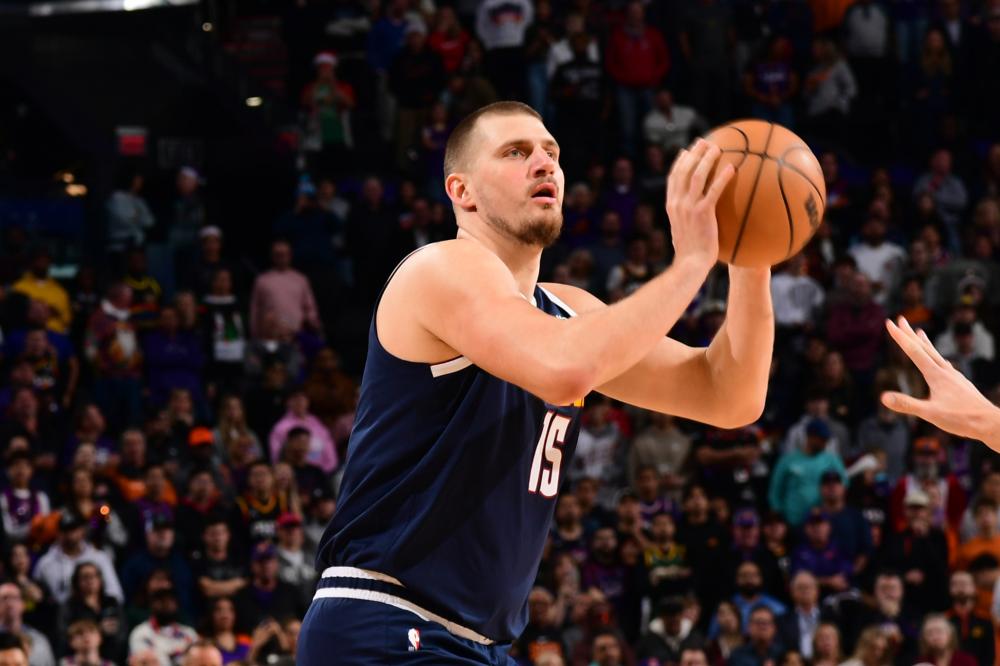 微笑踏上球 微笑踏上球