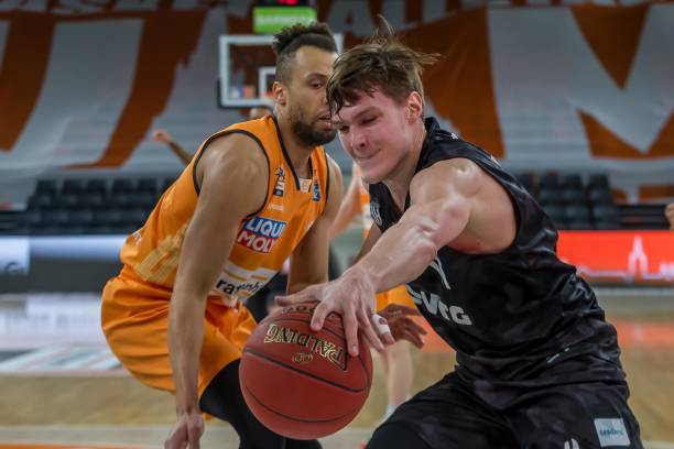 他不仅用能 他不仅用能