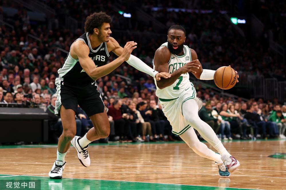 还是更衣室 还是更衣室